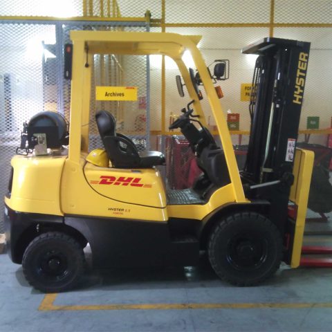 ws6fqayuDHL_forkliftjpg